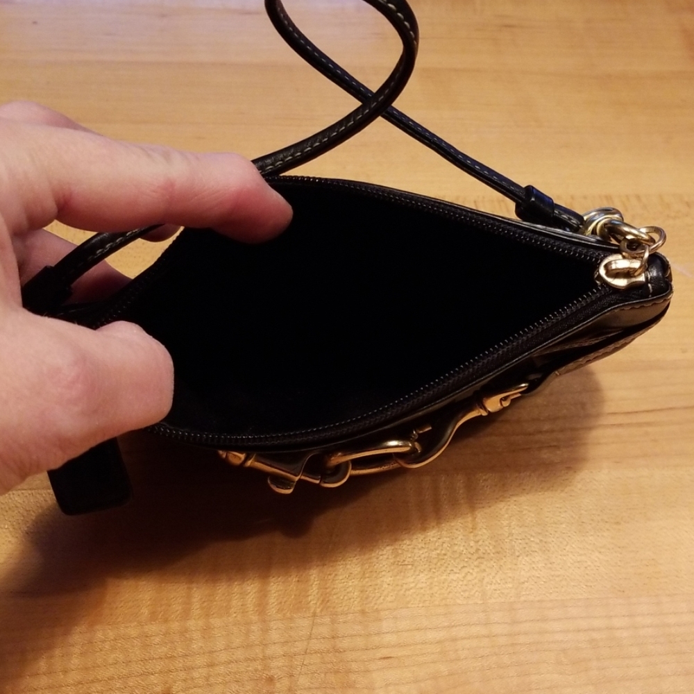 Coach wristlet - Picture 3 of 3